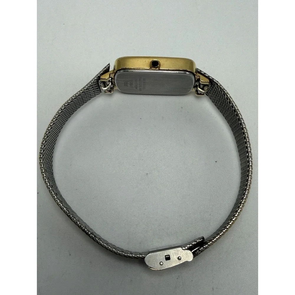Pulsar Y100-5179 New Battery Mens Watch 26MM 8.5